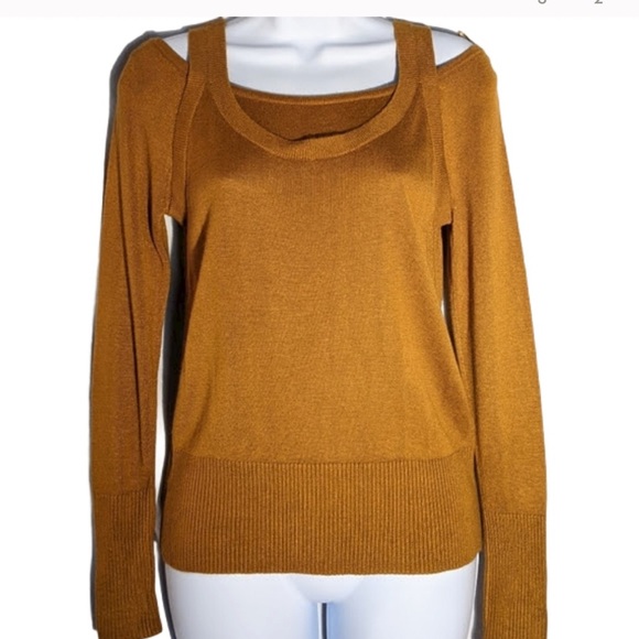 Anthropologie cold shoulder sweater - Picture 2 of 2